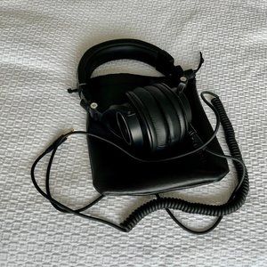 Audio-Technica ATH-M50X Over-Ear Monitor Headphones - Black